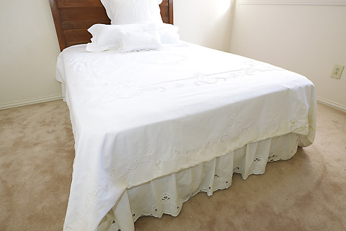 Imperial Embroidery Duvet Cover. Twin Size. 70" x 80" - Click Image to Close